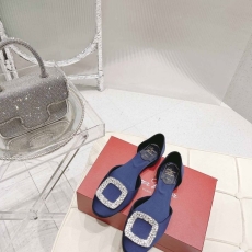 Roger Vivier flat shoes